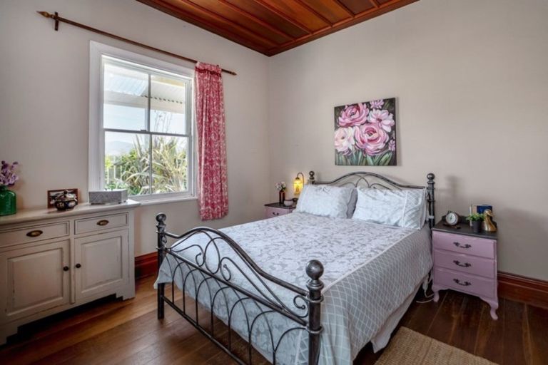 Photo of property in 9 Moroa Road, Tauwharenikau, Featherston, 5771