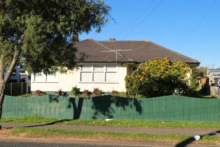 Photo of property in 21 Ashley Avenue, Mangere East, Auckland, 2024
