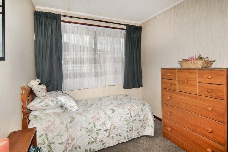 Photo of property in 64 Henley Street, Westport, 7825