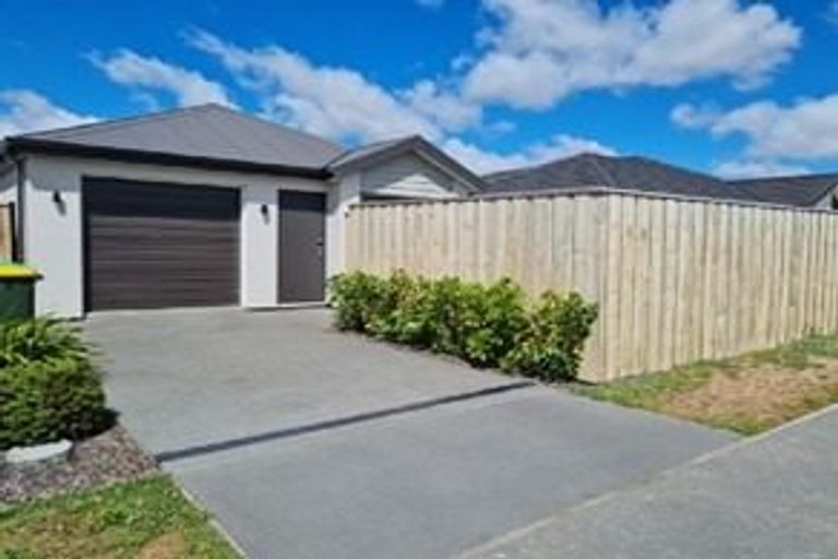 Photo of property in 39 Lady Isaac Drive, Rolleston, 7615