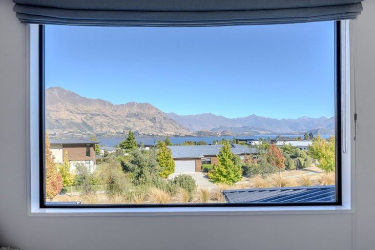 Photo of property in 5 Clearview Street, Wanaka, 9305