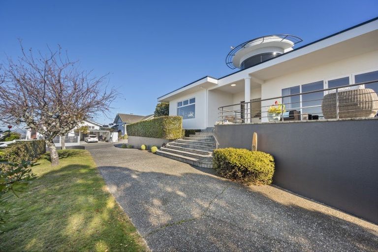 Photo of property in 13 Lighthouse Road, Bluff Hill, Napier, 4110