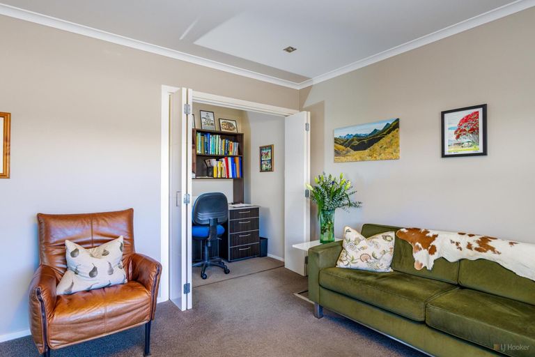 Photo of property in 24 Tancred Street, Geraldine, 7930