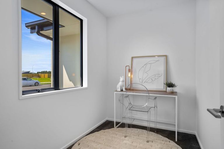 Photo of property in 16 Lusk Street, Rangiora, 7400