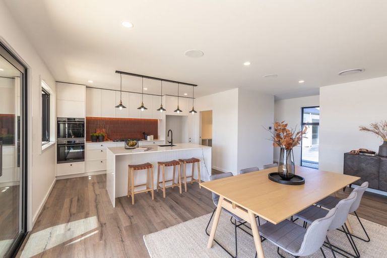 Photo of property in 11 Te Kahu Lane, Halcombe, 4779