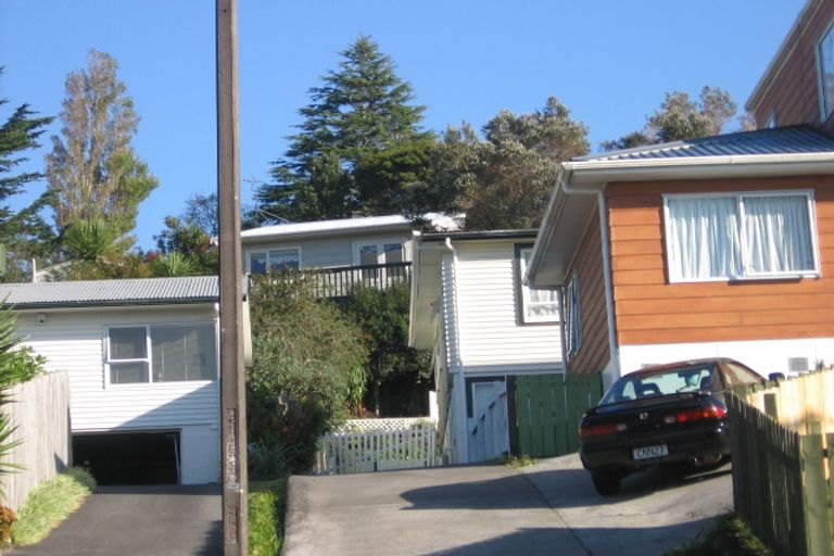 Photo of property in 1/20 Hogans Road, Glenfield, Auckland, 0629