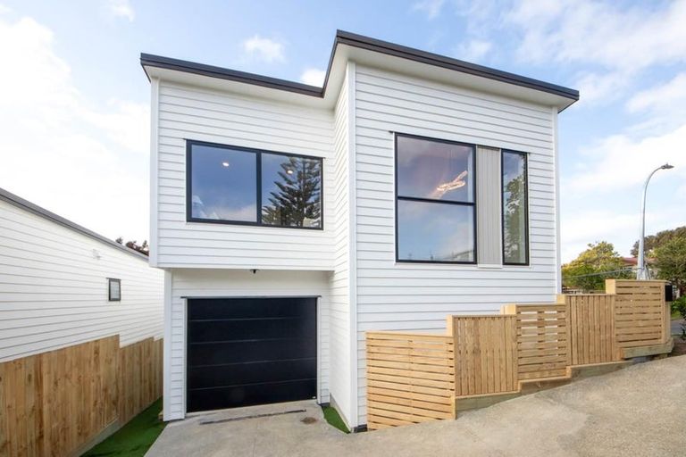 Photo of property in 7a Hewlett Road, Massey, Auckland, 0614