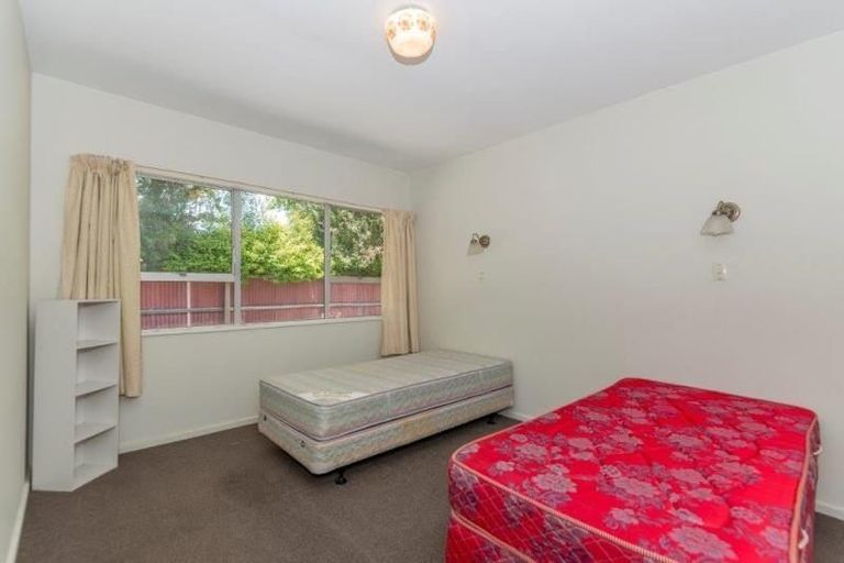 Photo of property in 2/66 Waimairi Road, Upper Riccarton, Christchurch, 8041