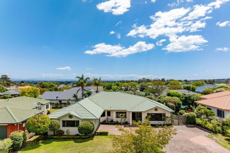 Photo of property in 19 Kingsgate Avenue, Havelock North, 4130