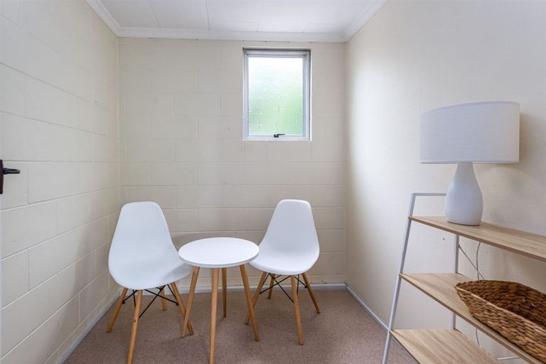 Photo of property in 6 Jenkins Avenue, Redwood, Christchurch, 8051