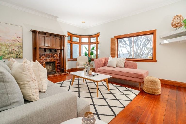 Photo of property in 154 Grafton Road, Roseneath, Wellington, 6011