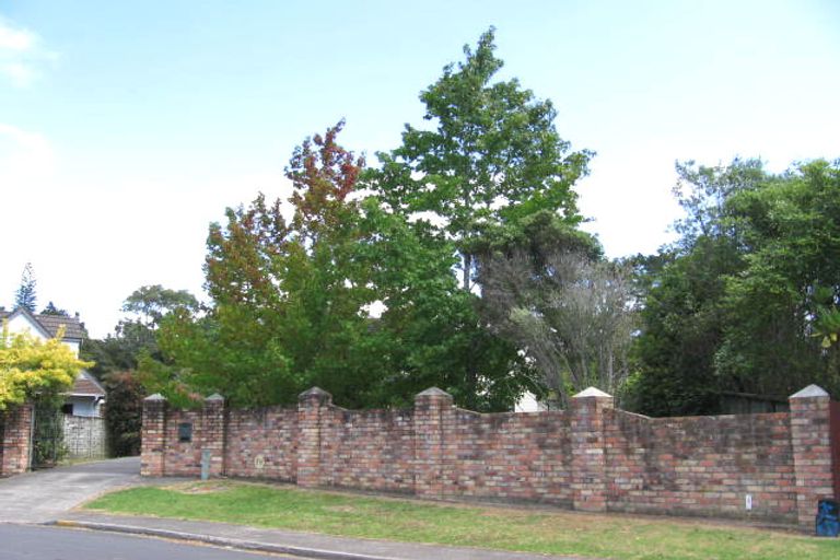 Photo of property in 51 Gatman Street, Birkdale, Auckland, 0626