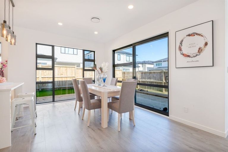 Photo of property in 70 Hughs Way, Flat Bush, Auckland, 2019