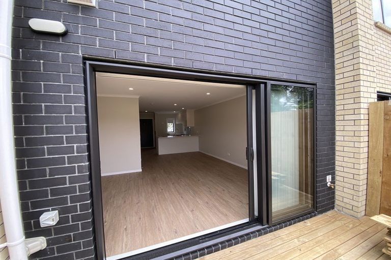 Photo of property in 23/125b Metcalfe Road, Ranui, Auckland, 0612