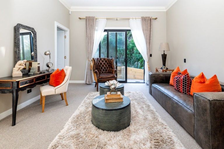 Photo of property in 83 Griggs Road, East Tamaki Heights, Auckland, 2016