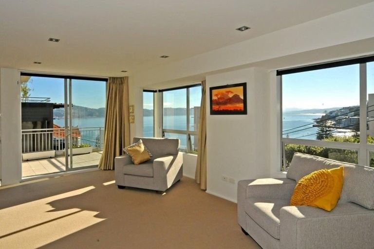 Photo of property in 1/16 Oriental Terrace, Oriental Bay, Wellington, 6011