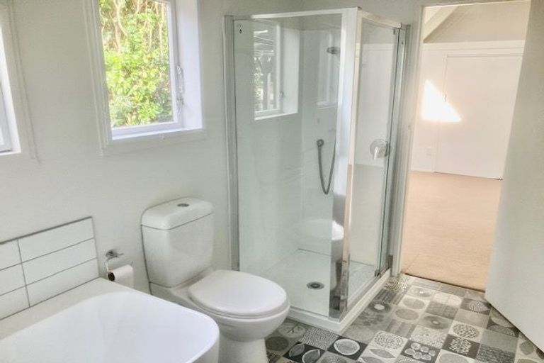 Photo of property in 8b Fiesta Grove, Raumati Beach, Paraparaumu, 5032