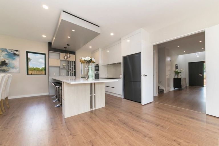 Photo of property in 1 Duchess Way, Riverhead, 0820