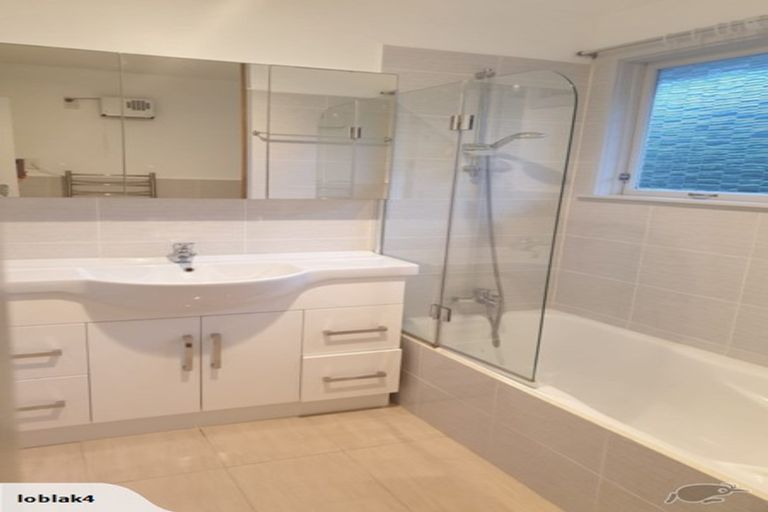 Photo of property in 111 Ruskin Road, Newlands, Wellington, 6037