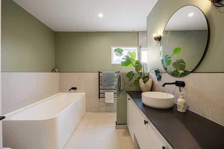 Photo of property in 28 Silva Crescent, Riverlea, Hamilton, 3216
