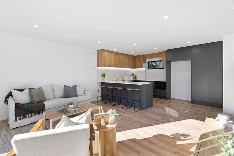 Photo of property in 2/8 Matata Place, Dallington, Christchurch, 8061
