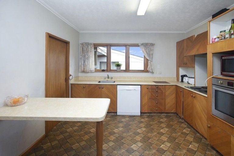 Photo of property in 49 Ilam Road, Upper Riccarton, Christchurch, 8041