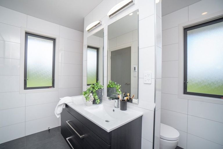 Photo of property in 7 Hartwell Drive, Kelvin Grove, Palmerston North, 4470