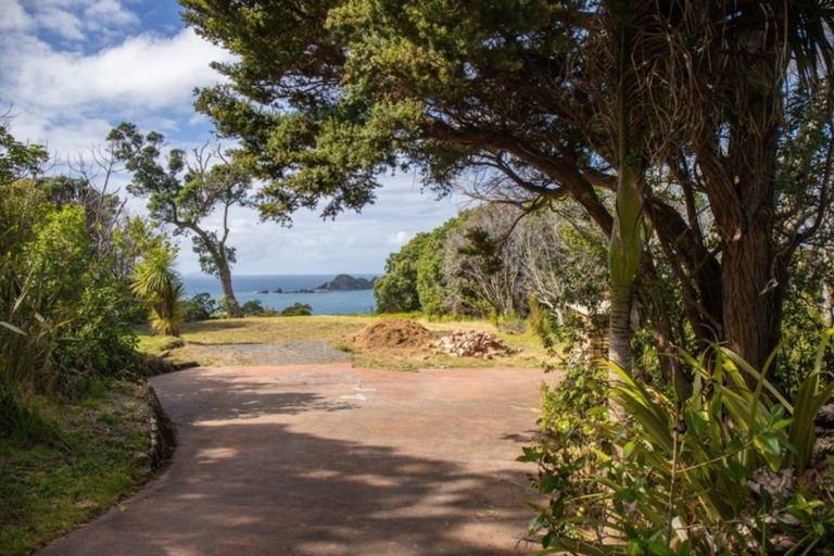 Photo of property in 515 Rockell Road, Whananaki, Hikurangi, 0181