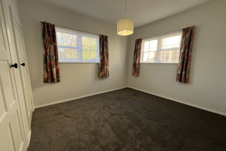 Photo of property in 49 Ihle Street, Terrace End, Palmerston North, 4410