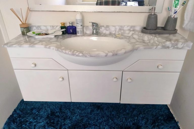 Photo of property in 89b Colwill Road, Massey, Auckland, 0614