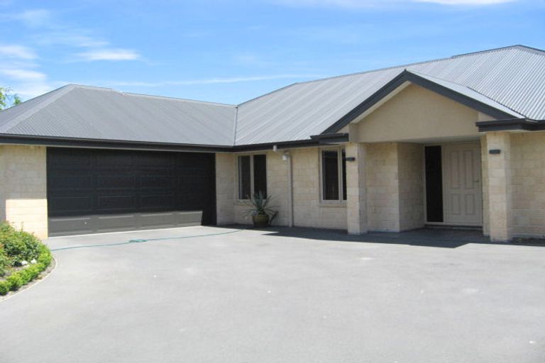 Photo of property in 15 Len Hale Place, Parklands, Christchurch, 8083