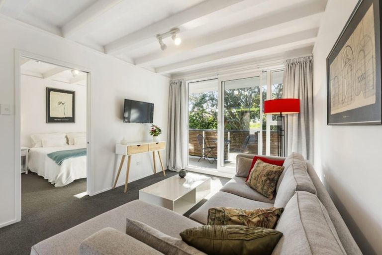 Photo of property in 3/73 Princes Street, Northcote Point, Auckland, 0627