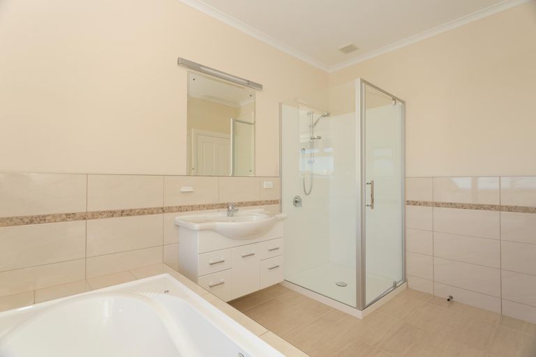 Photo of property in 305 Redcastle Road, Oamaru North, Oamaru, 9492