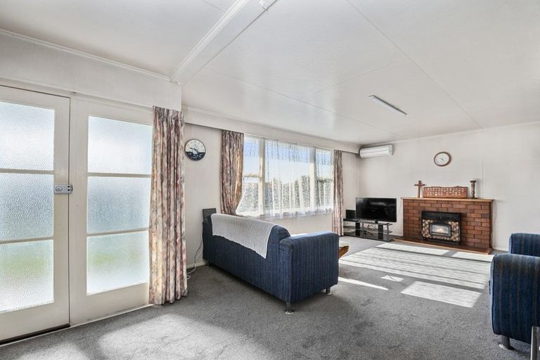 Photo of property in 27 Kereru Street, Tokoroa, 3420