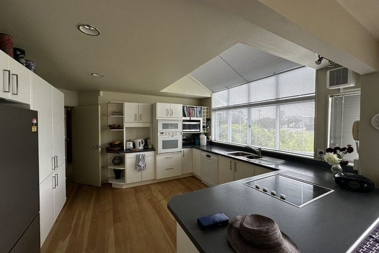 Photo of property in 88 Bay Street, Red Beach, 0932