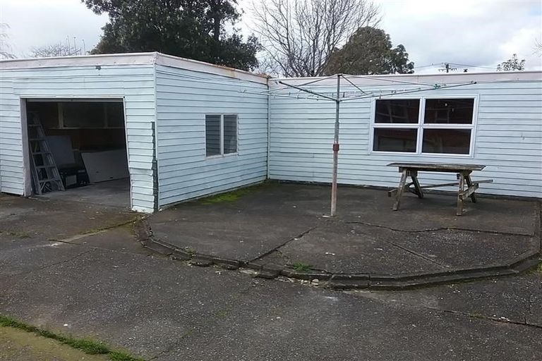 Photo of property in 4 Freyberg Street, Levin, 5510