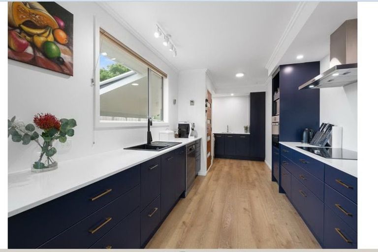 Photo of property in 81 California Drive, Totara Park, Upper Hutt, 5018