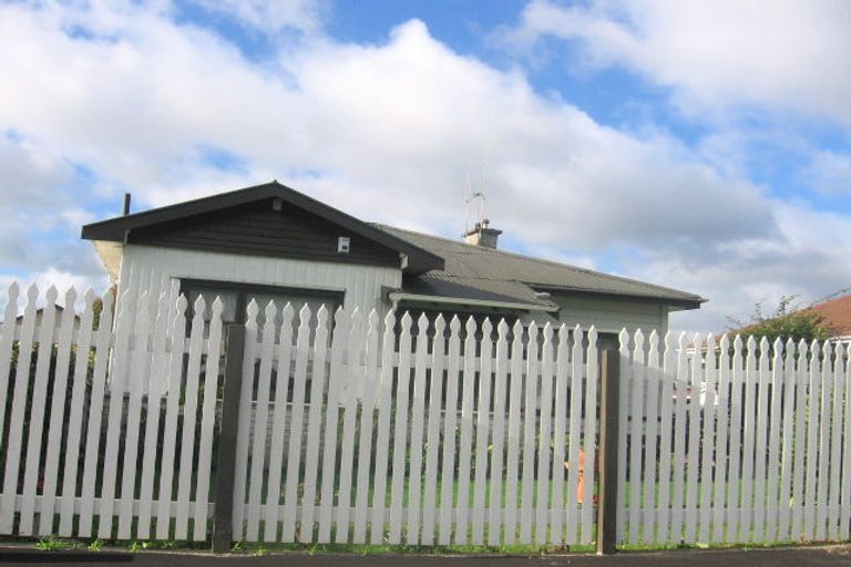Photo of property in 29 Lyndhurst Street, Takaro, Palmerston North, 4412
