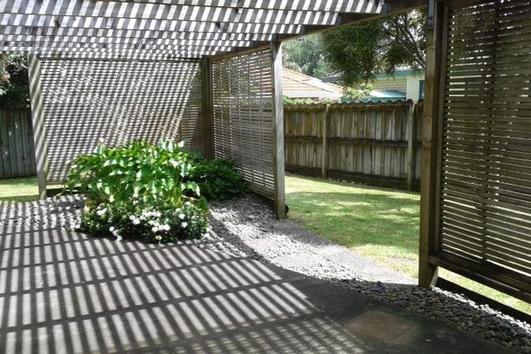 Photo of property in 15 Newry Close, East Tamaki Heights, Auckland, 2016