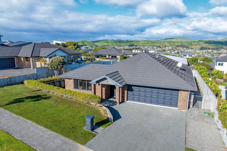 Photo of property in 5 Paparoa Crescent, Aotea, Porirua, 5024