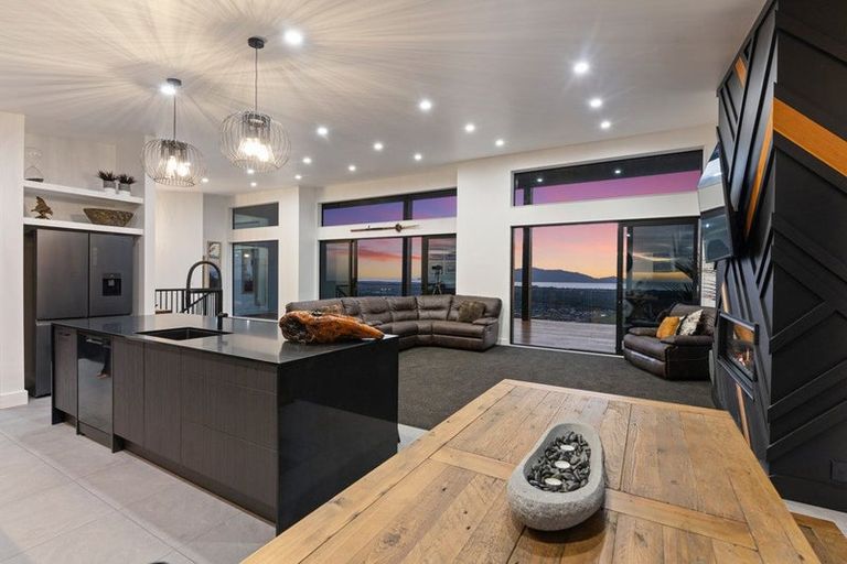 Photo of property in 8 Whio Place, Waikanae, 5036