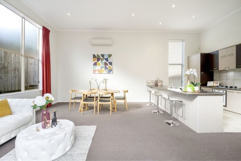 Photo of property in 92 Cyril French Drive, Flat Bush, Auckland, 2016