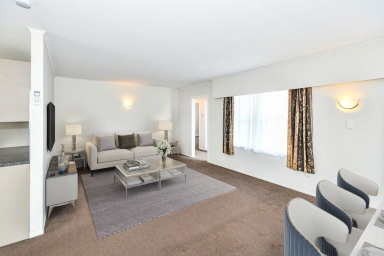 Photo of property in 35 Halberg Street, Papakura, 2110