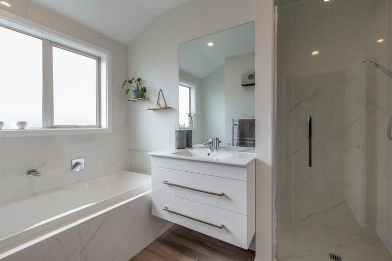 Photo of property in 33 Lewis Crescent, Rolleston, 7614