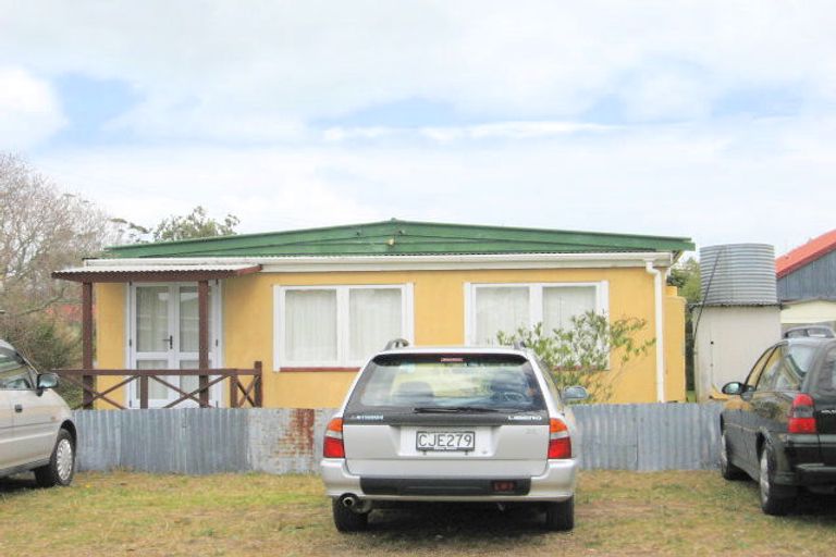 Photo of property in 225 Kiwi Road, Whangamata, 3620