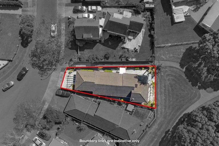 Photo of property in 1/16 Dalmahoy Place, Wattle Downs, Auckland, 2103