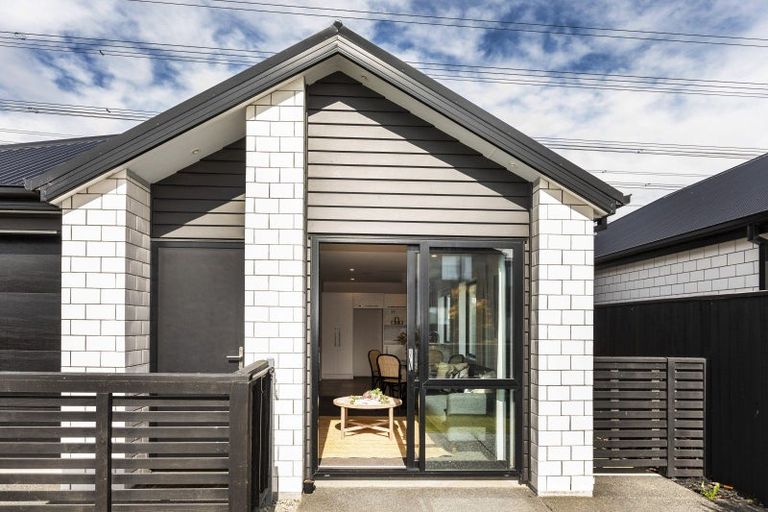 Photo of property in 5 Piripiri Place, Broomfield, Christchurch, 8042