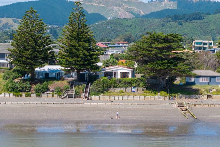 Photo of property in 245 Rosetta Road, Raumati Beach, Paraparaumu, 5032