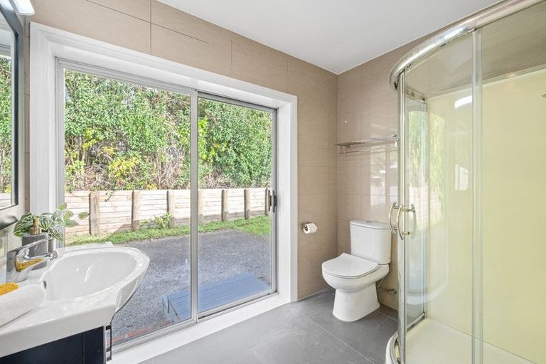 Photo of property in 351 Triangle Road, Massey, Auckland, 0614