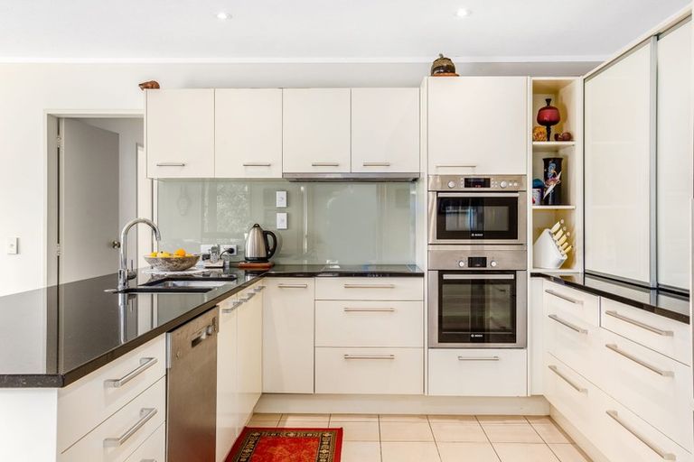 Photo of property in 8 Observatory Close, Whitby, Porirua, 5024